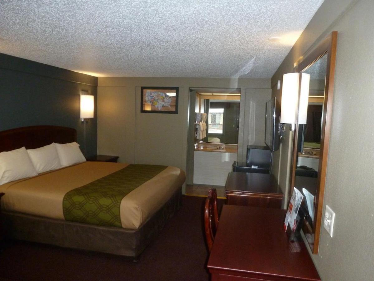 Econo Lodge Pittsburgh I-79 Esterno foto