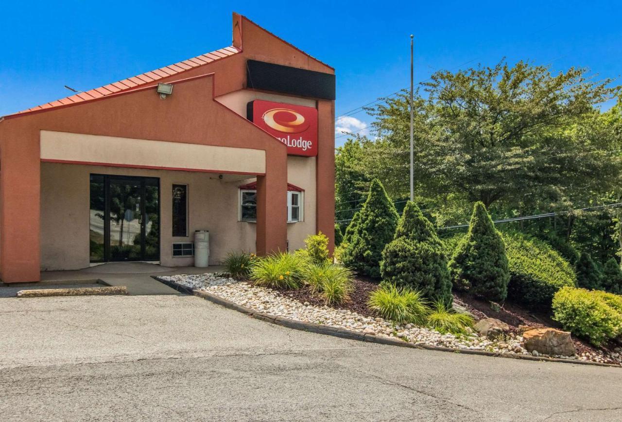 Econo Lodge Pittsburgh I-79 Esterno foto