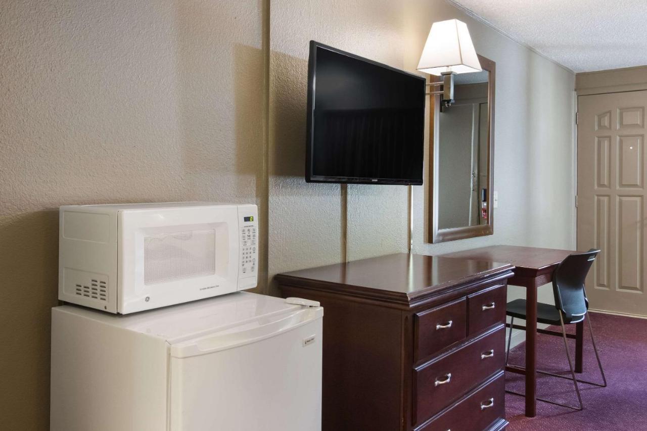 Econo Lodge Pittsburgh I-79 Esterno foto