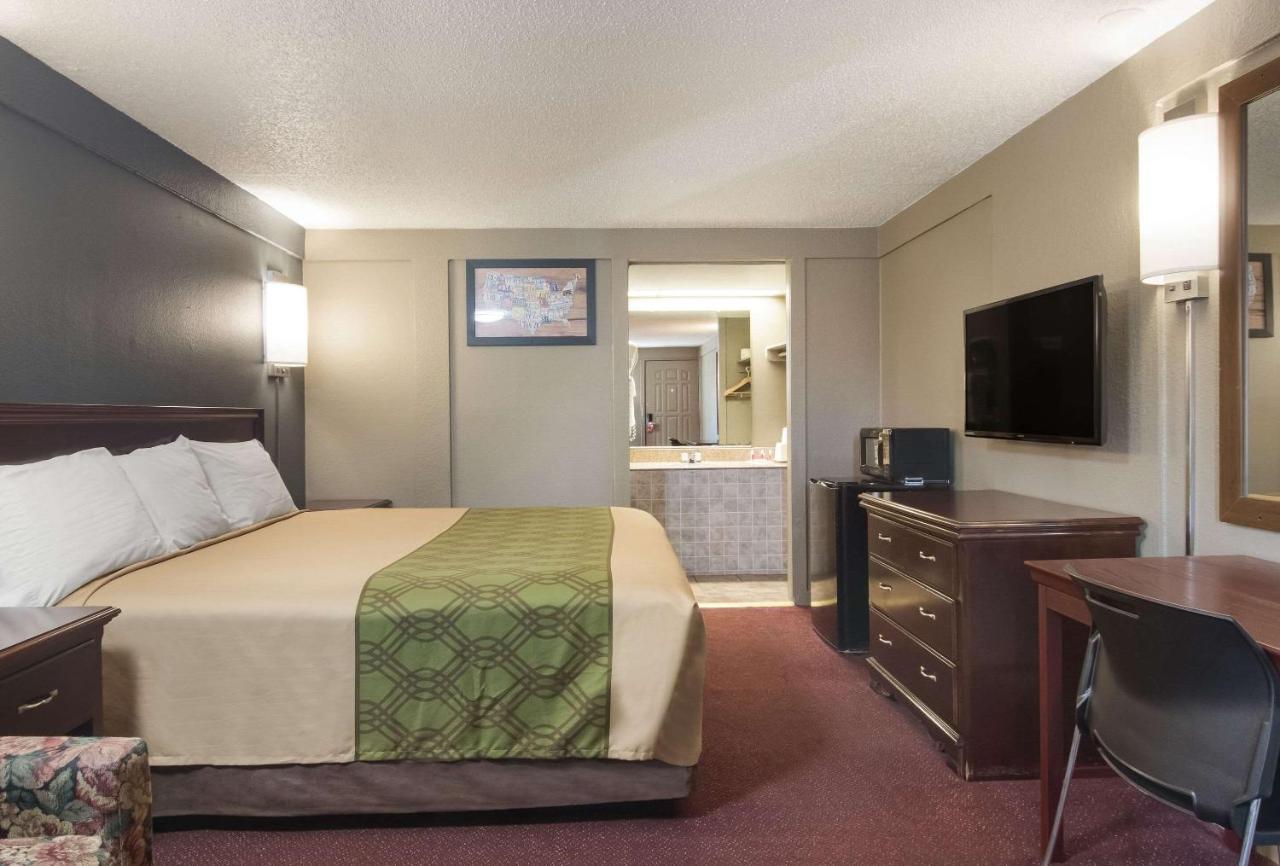 Econo Lodge Pittsburgh I-79 Esterno foto