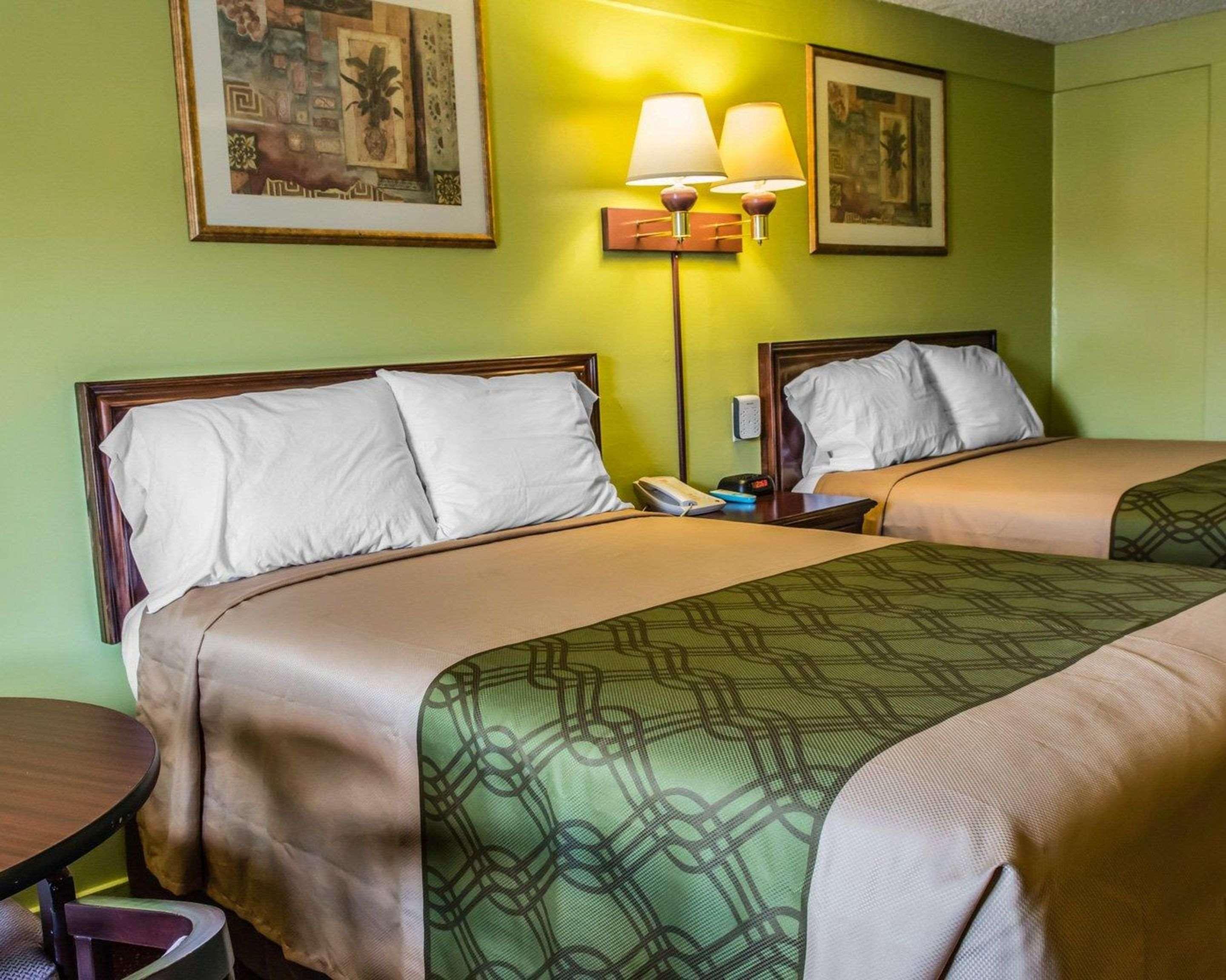 Econo Lodge Pittsburgh I-79 Esterno foto