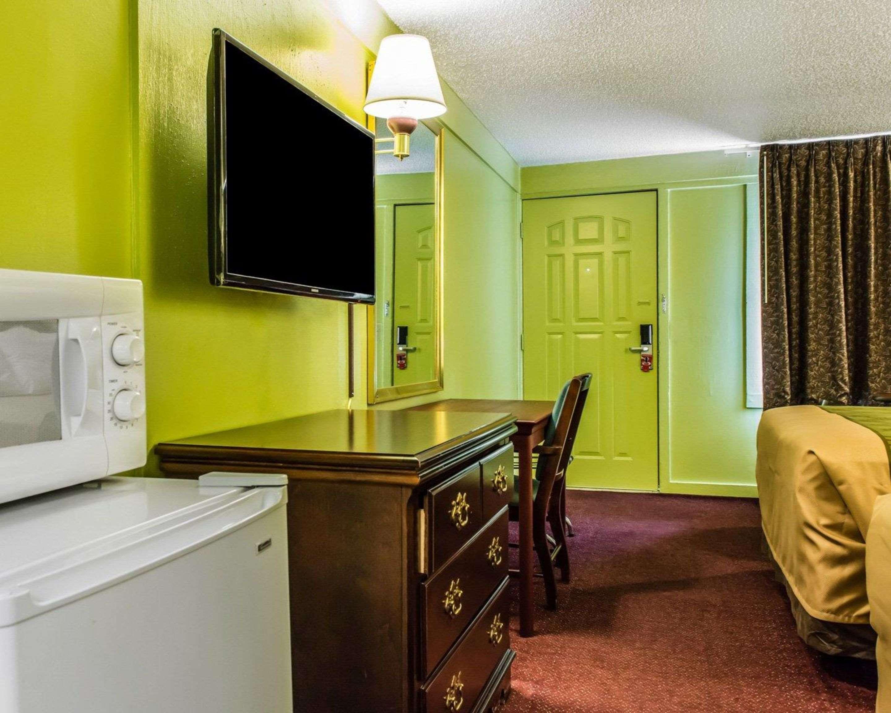 Econo Lodge Pittsburgh I-79 Esterno foto