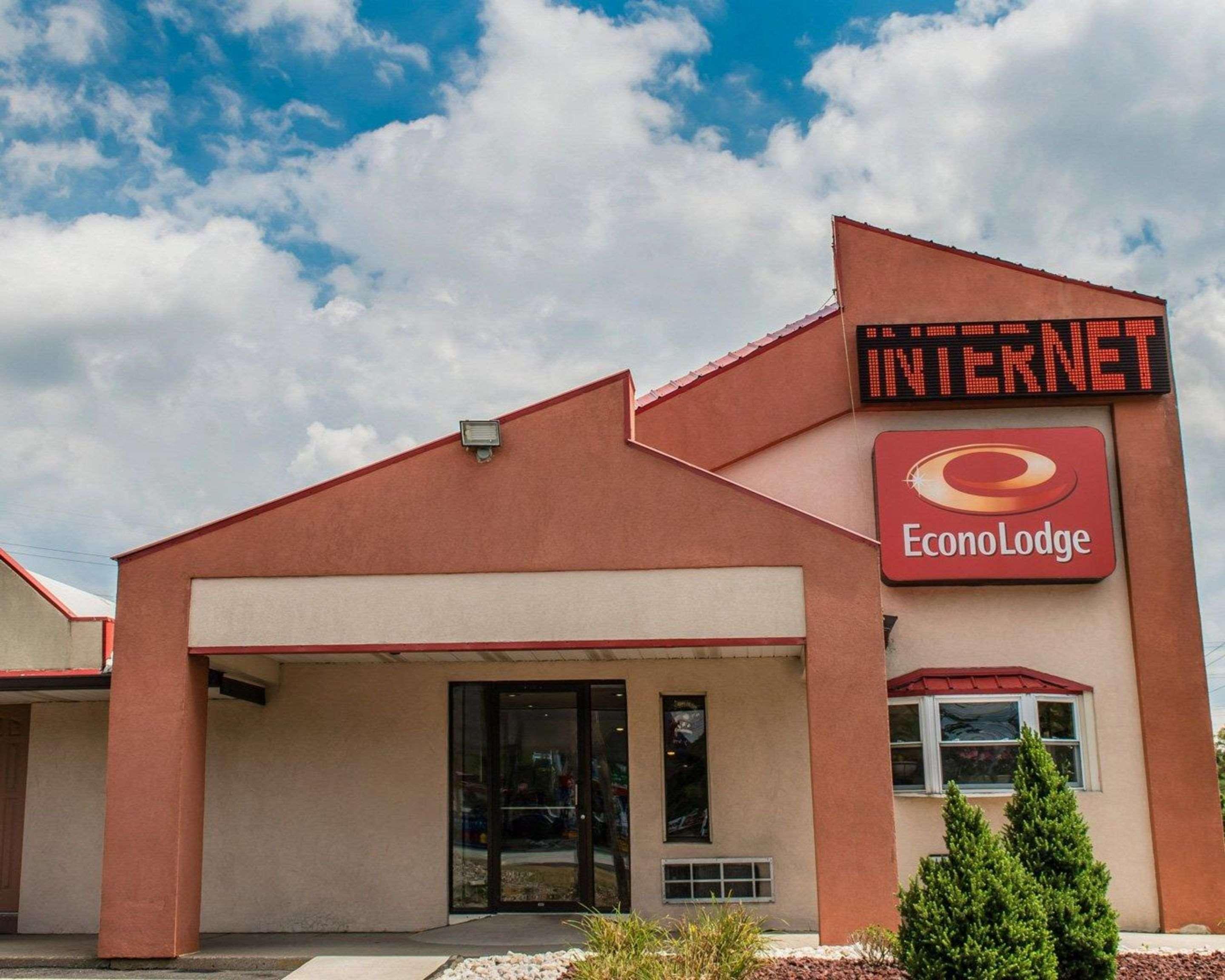 Econo Lodge Pittsburgh I-79 Esterno foto